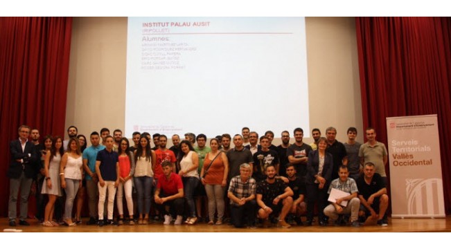 Acte Graduació alumnes que han cursat la modalitat d'FP DUAL 2016/17