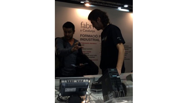 L'Institut Palau Ausit present al Saló Ensenyament 2015 - Automatització i robòtica