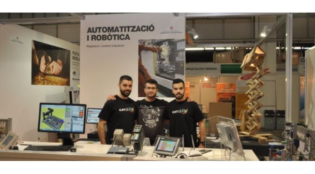 L'Institut Palau Ausit present al Saló Ensenyament 2015 - Automatització i robòtica